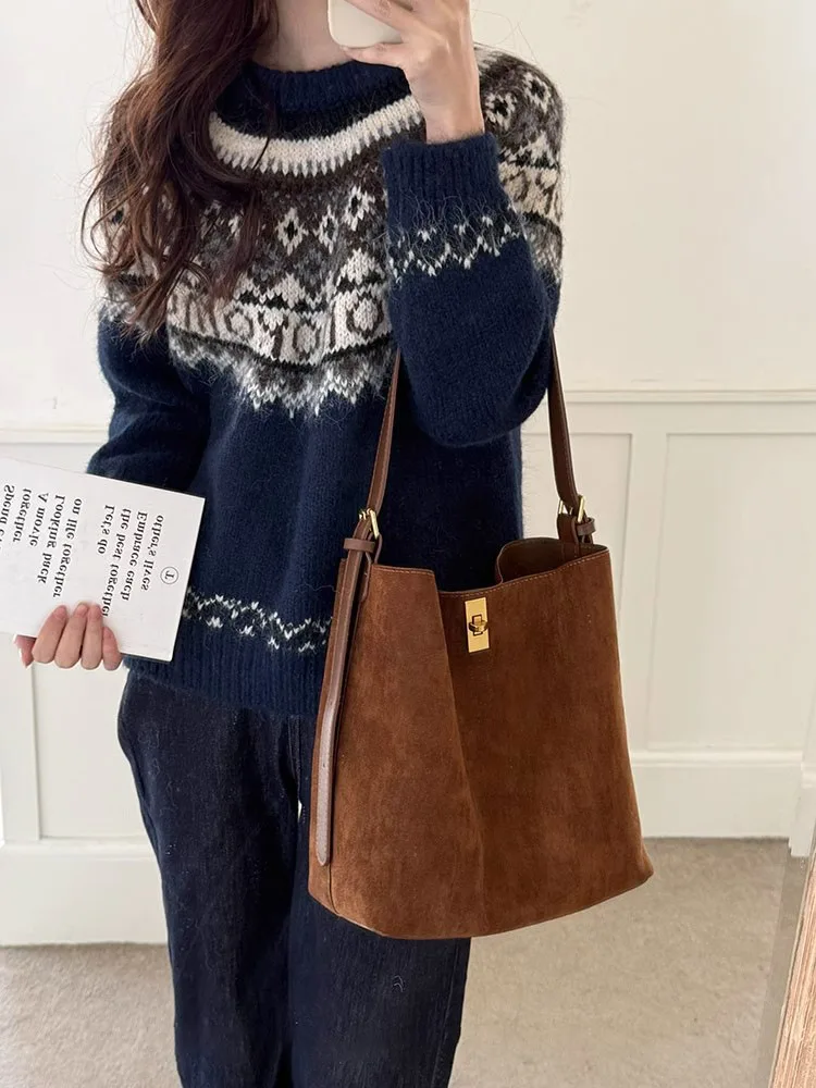 

Women Retro Suede Bucket Shoulder Bag Spacious Crossbody Tote Single-shoulder Bag with Adjustable Strap for Work Travel