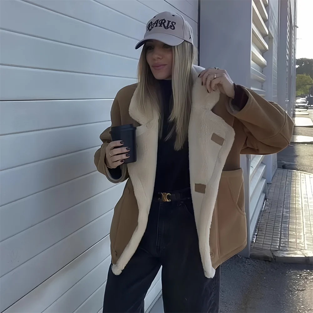 PB&ZA2024 Autumn New Women\'s Clothing Style Warm Suede Lamb Wool Coat Thickened Fur Integrated Short Motorcycle Wear
