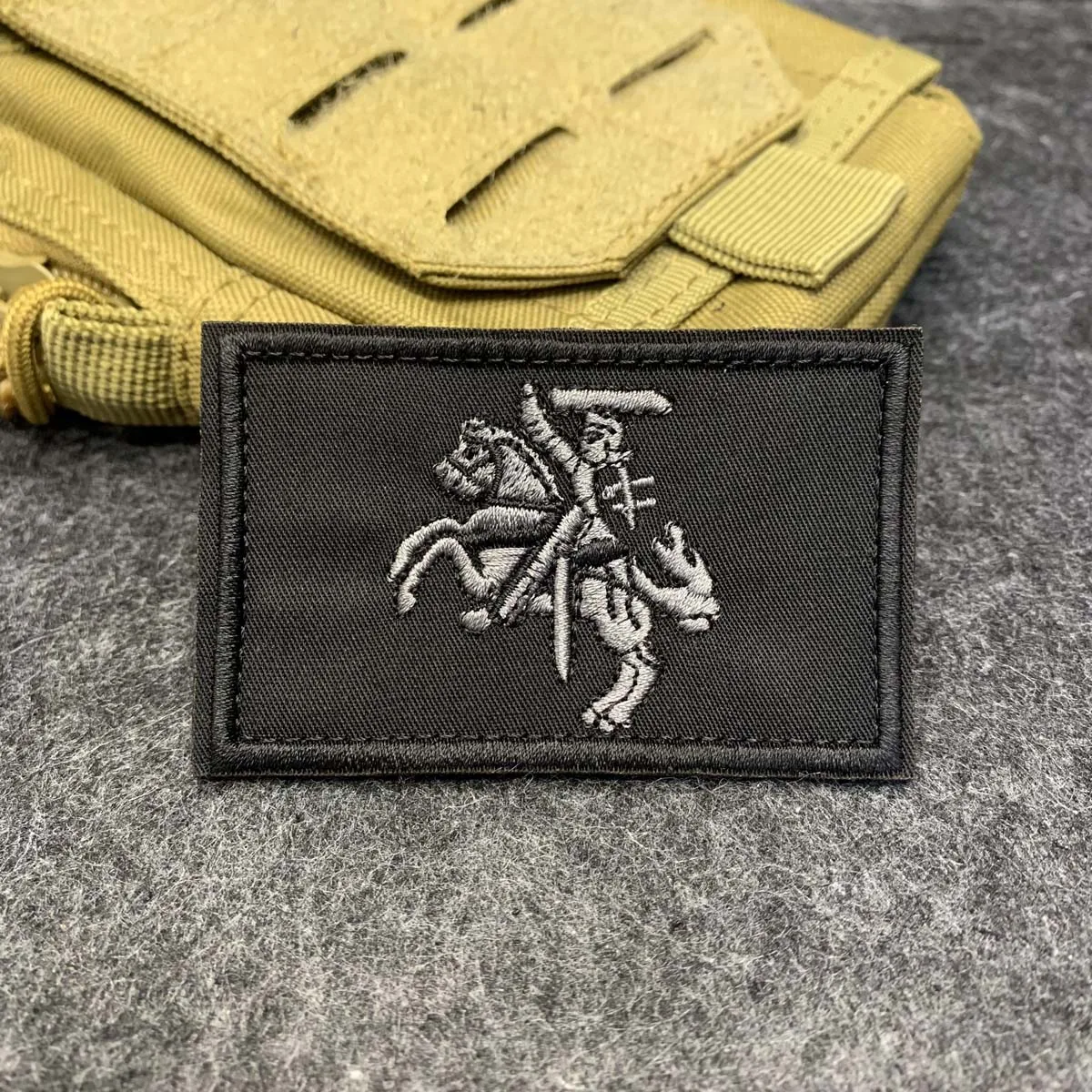Saint George Knight Sword Horse Embroidered Patch, Tactical Morale Badge, Hook and Loop, for Jacket Backpack