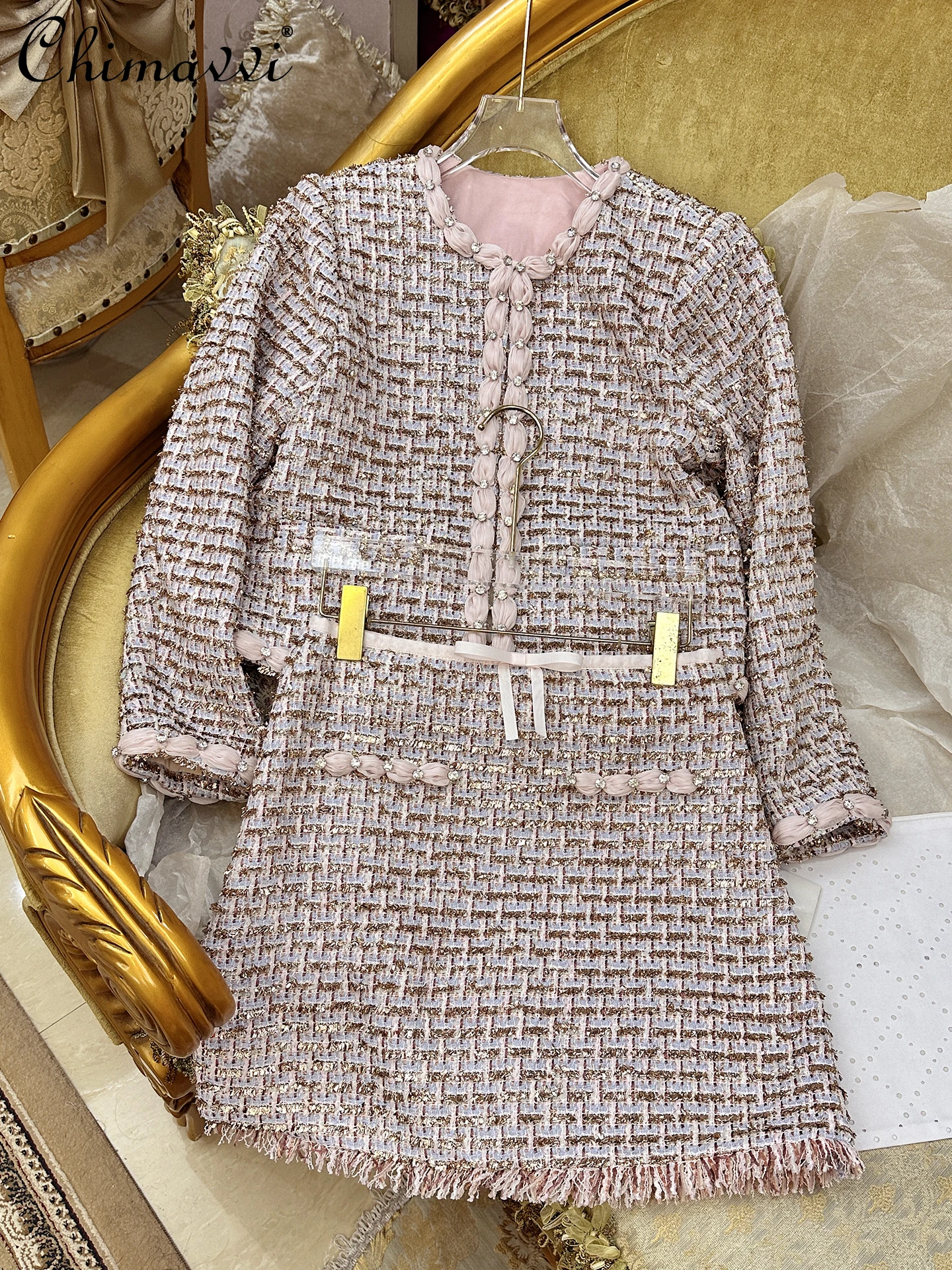 

Autumn Winter New Heavy Romantic Tweed Gold Thread Contrast Color Round Neck Jacket + Skirt Set Elegant Women's Two-Piece Set