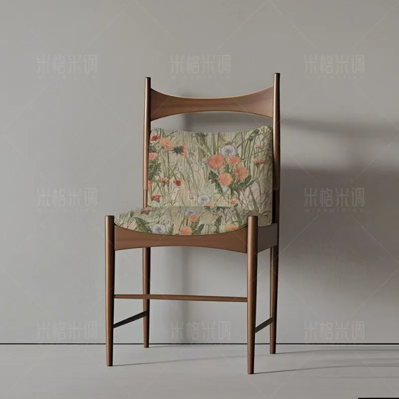 

Nordic Modern Dining Chairs Designer Minimalist Vanity Party Dining Chairs Living Room Luxury Camping Sillas Trendy Furniture