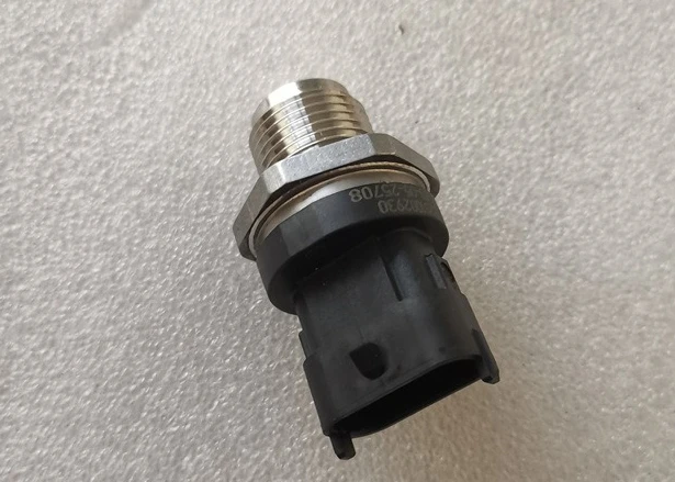 

4964102 Compatible with QSK19 Engine Fuel Pressure Sensor 4964102/4098538