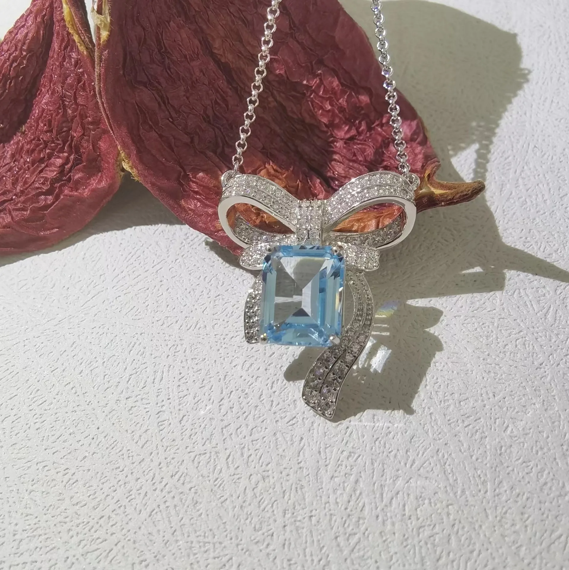 

Ожерелье с аквамарином, женское летнее модное простое стильное высококачественная цепочка на ключицу