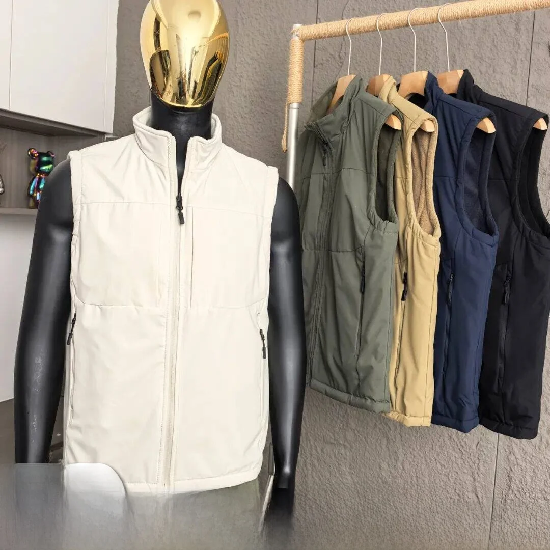 

Уличный двусторонний утепленный флисовый жилет с воротником-стойкой, модный молодежный крой, на молнии, цветной