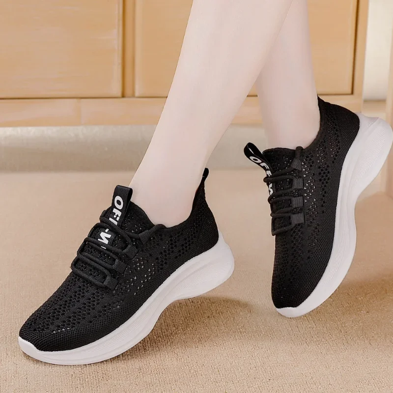 Fashion Casual Sneakers Women Mesh Hollow Out Breathable Comfort Lightweight Running Shoes for Women Zapatos De Mujer 2024