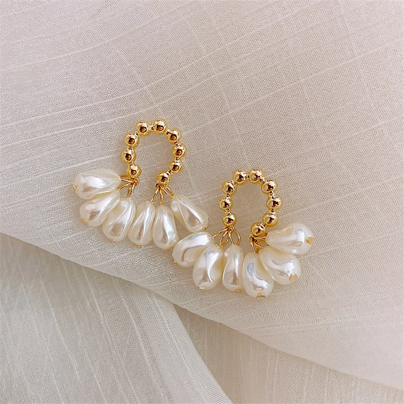 2022 South Korea New Fashion Baroque Pearl Earrings Temperament Personality Versatile Pendant Earrings Elegant Jewelry For Women