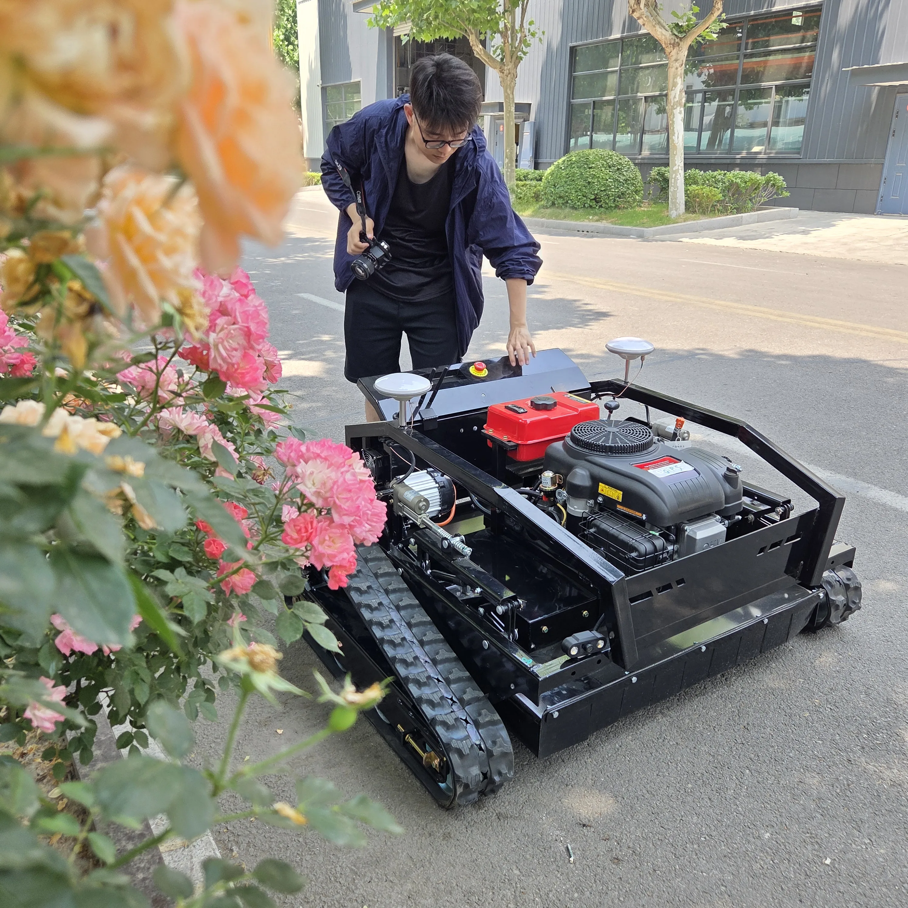 Professional 4000 m²/h High-Efficiency Smart Remote-Controlled Lawn Mower — CE/EPA Certified — Factory Direct Sales