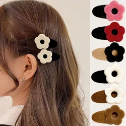 Retro Small Velvet Flower Hair Clips for Women Elegant Black Hairpins Side Clips Girls Barrettes Hair Accessories Party Headwear