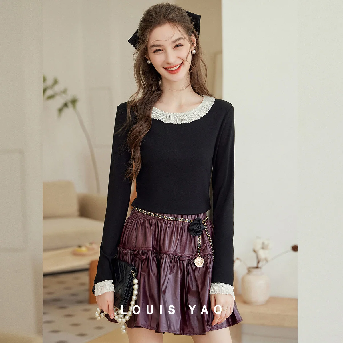 

LOUIS YAO Black and White Color Contrasting Crimson Lace Women's T-shirt 2025 Autumn Tops Micro Elastic Slim Long Sleeve Shirt