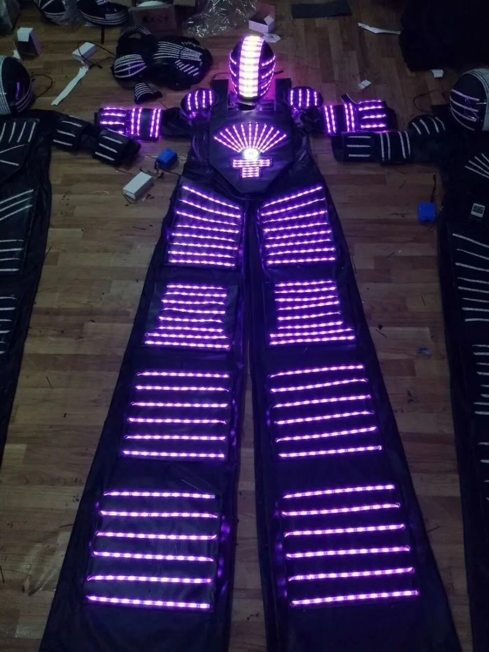 Ropa de club nocturno de cosplay de Halloween, trajes de luz, juegos de controlador de programación, casco LED, disfraz de Robot LED