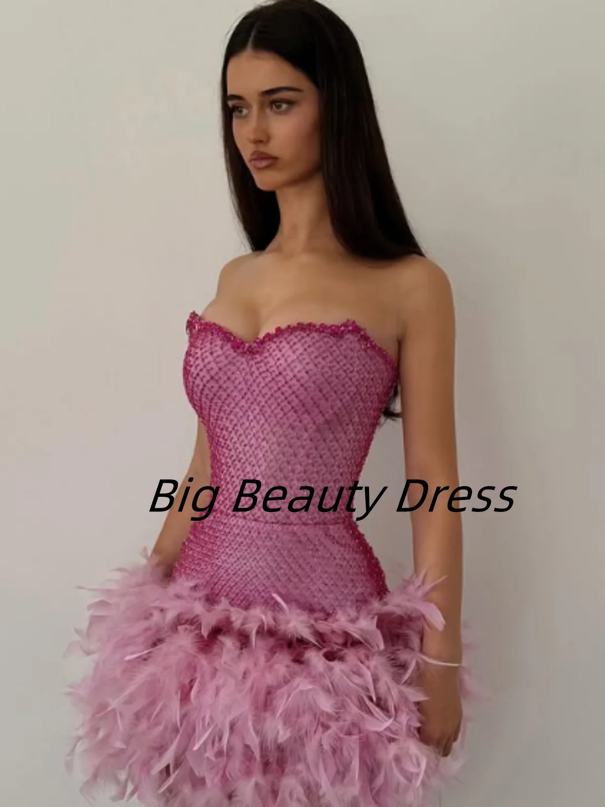 

Сексуальные розовые платья Quinceanera в форме сердца по индивидуальному заказу, нежные корсетные платья со стразами и перьями в форме сердца, платья de15 quinceañera