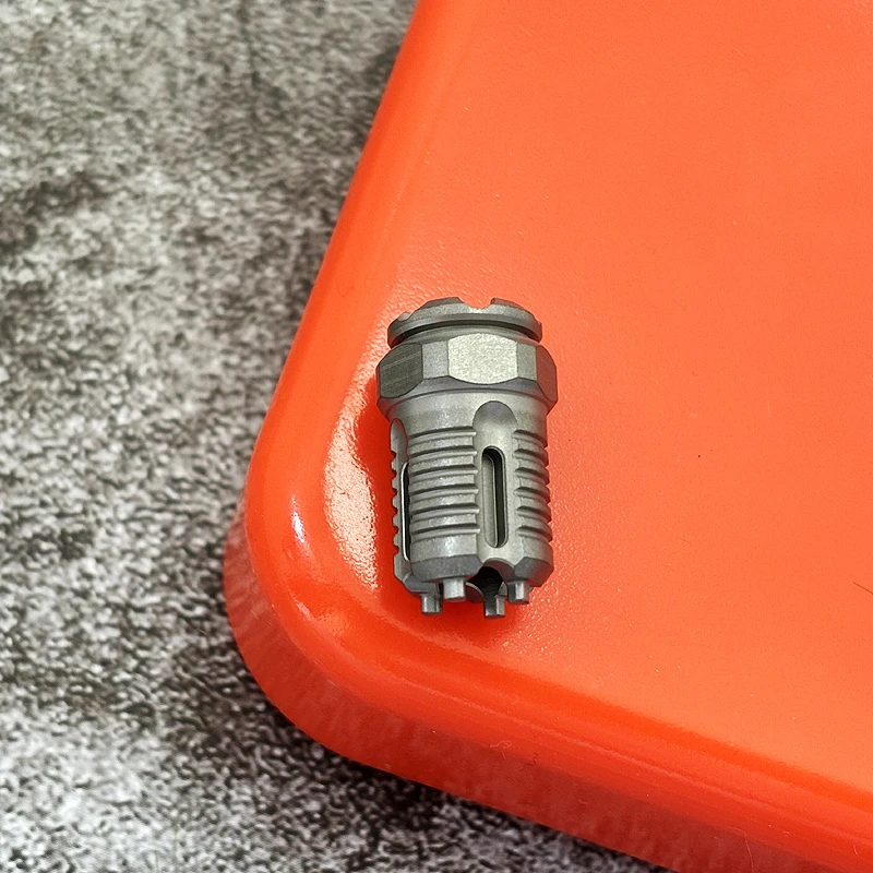 

EDC Titanium Alloy Paracord Accessory Knife Beads EDC DIY Paracord Beads Flashlight Pendants