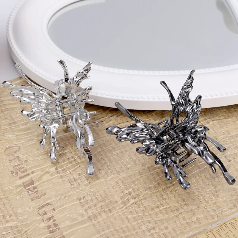 New Metal Hollow Butterfly Hair Claw Crab Bright Silver Cross Geometric Hair Clip Fashion Women Girls Liquid Alloy Hairpins