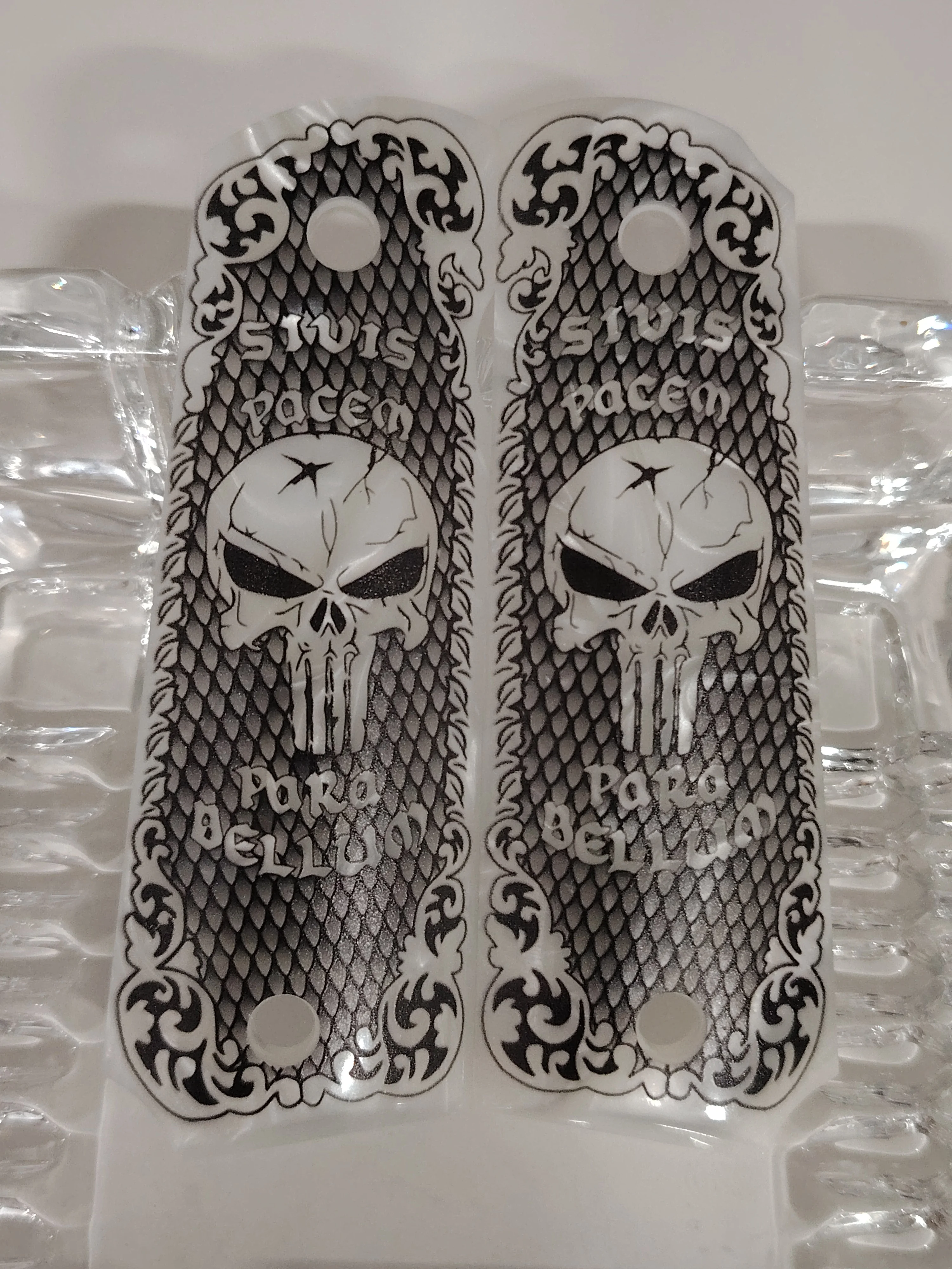 1911 Grips Full Size,White pearl with Punisher Skull,Fits Colt,Kimber,Springfield,Remington,Rock Island,Government Commander