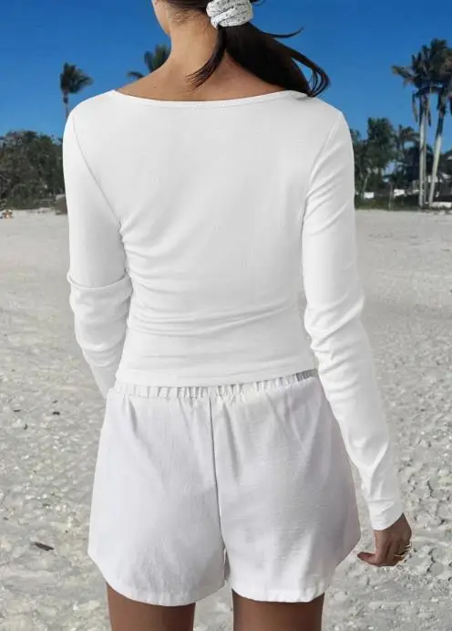 

Autumn 2025 Y2K Hot Girl Style Versatile Long Sleeve T-Shirt with Casual Tight Button Decoration Solid Color Round Neck T-Shirt