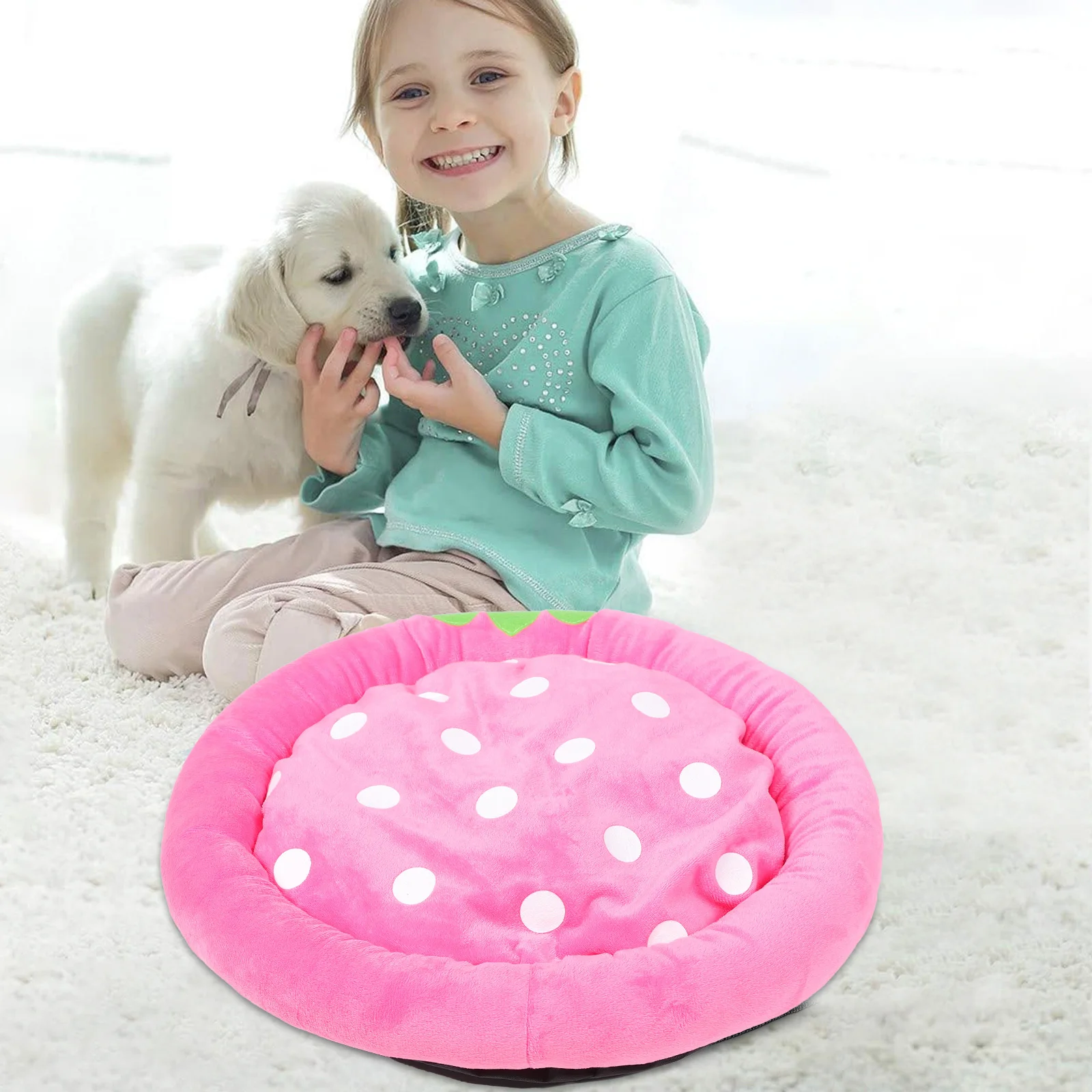 

Adorable Strawberry Dog Nest Fruit-Shaped Bed for Medium and Small Dogs Decorative Puppy Rest Cushion Comfortable Pet Sleeping