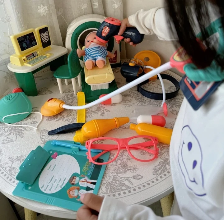

20pcs Lights and sound Simulation medical CT machine Nurse doll stethoscope doctor set toy for kids play house baby best gift