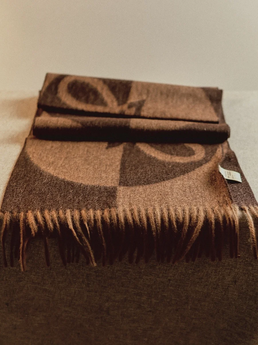 Echarpe-de-luxe-italienne-100-laine-pour-femme-motif-vague-d'hiver-nouvelle-collection-chaude-et-elegante-longue-et-rectangulaire-motif-geometrique