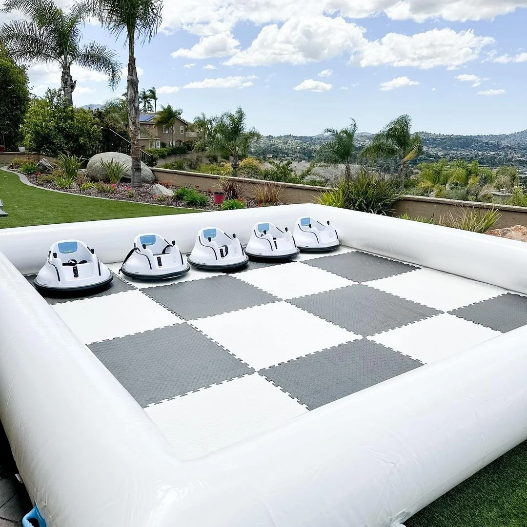 New design full white commerical grade best selling all white kids play arena race track inflatable bumper car arena