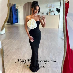 NFYN Mermaid Black and White Charming Prom Dress Gown Stain Pleat Formal Gown 3D Flower Strapless Evening Gown Customized