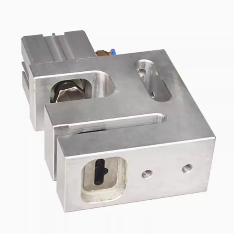 Bag making machine butterfly hole pneumatic punching machine card head bag airplane hole punching machine triangular hanging hol