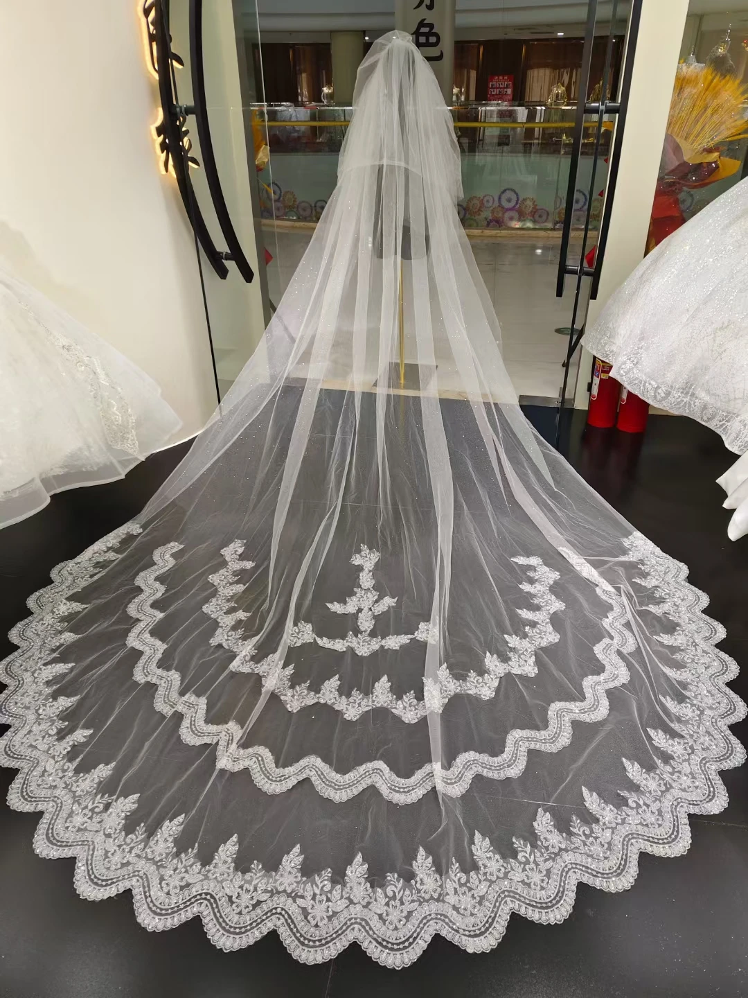 Stunning Lace Veil Cathedral Wedding Veil Off White Veil With Blusher Unique Design Bridal Veil Wedding Accessorries