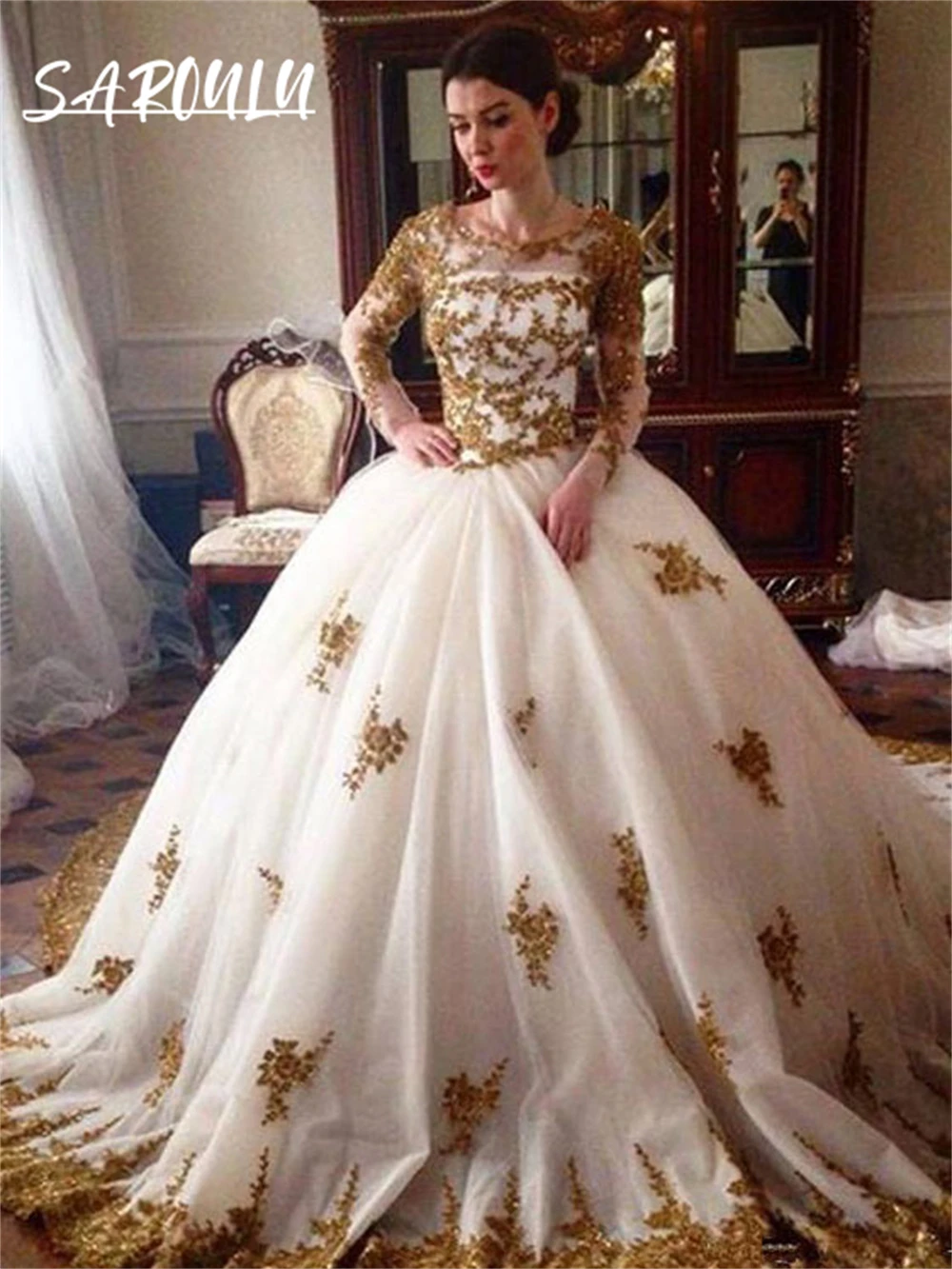 

Vintage Gold Lace Appliques Wedding Dress With Long Sleeves Ballgown Bride Dresses Custom Size Women Bridal Gown New 2024