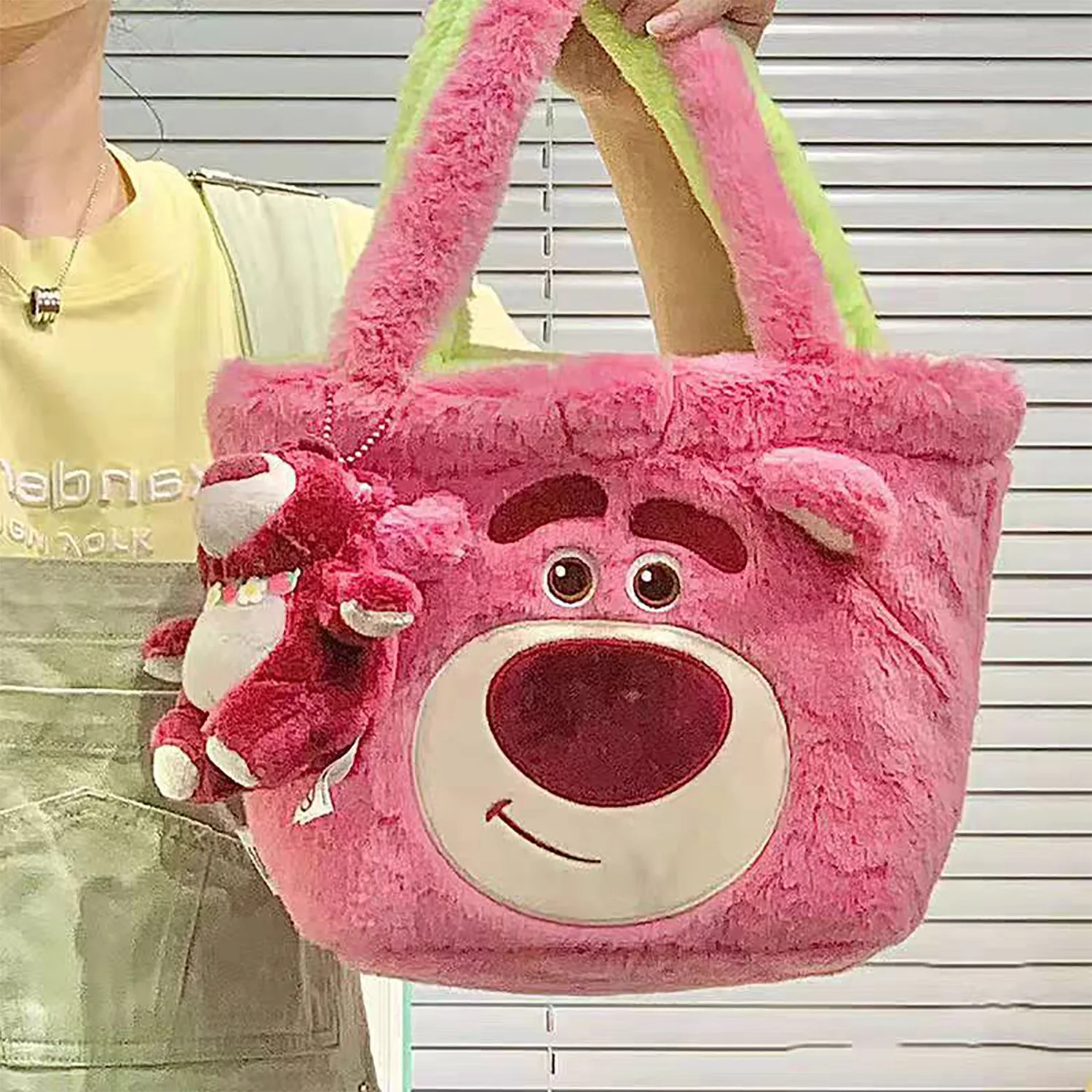 Neue doppelseitige Plüsch-Handtasche von Lotso Tigger, tragbare Clutch-Tasche mit großer Kapazität beim Ausgehen, niedliche bestickte Plüsch-Handtasche