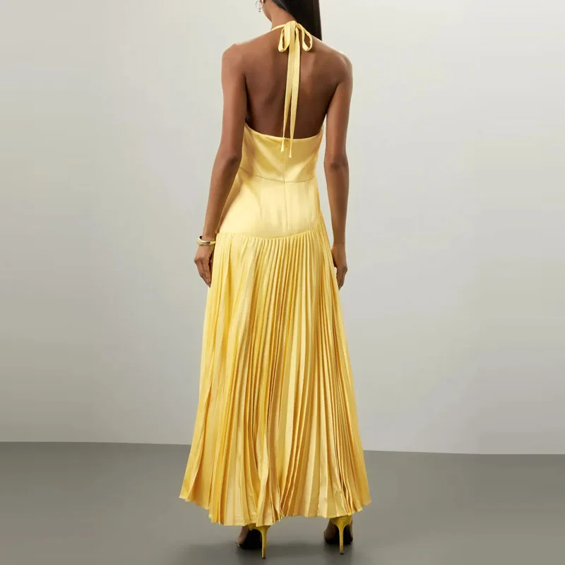 섹시한 홀터 슬리브리스 홀로우 아웃 플리츠 드레스 우아한 새틴 스플라이스 이브닝 드레스 패션 솔리드 컬러 슬림 빅 헴 롱 드레스