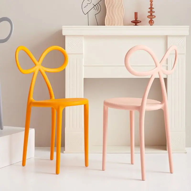 Nordic Style Butterfly Chairs, Modern and Simple Dining Chairs with Thickened Backrest Plastic Seats for Milk Tea Shop and Desk