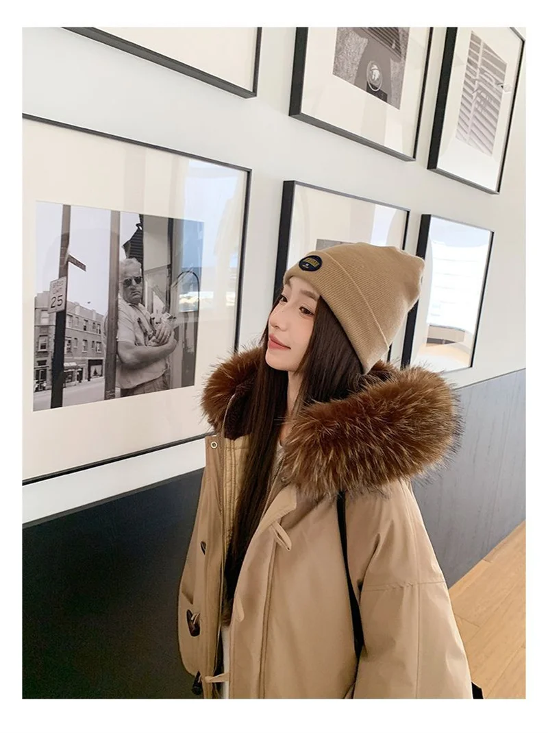 Warm Down jacket Ladies Pai Overcome Winter 2026 New Cotton Padded Coat Women Parkas Horn Hooded Outcoat Big fur collar Overcoat
