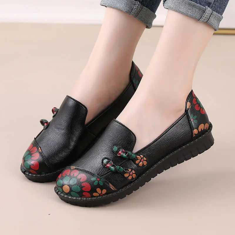 Retro Flats Spring Leather Shoes Women\'s Loafers Floral Mom Vintage Moccasins Ladies Flat Shoes Female Walking Footwear