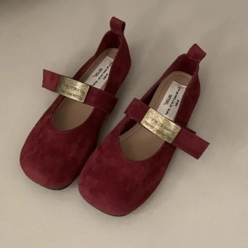 2025 Mocassini da donna con design a punta quadrata di nuova moda primavera 2025, passeggiate all'aperto, comode scarpe basse impermeabili in pelle scamosciata poco profonda