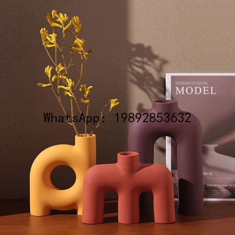 

Creative Geometric Pipeline Ceramic Vase Hollowed-out Letters Flower Vase Flower Arrangement Accessories Flowerpot Home Decor