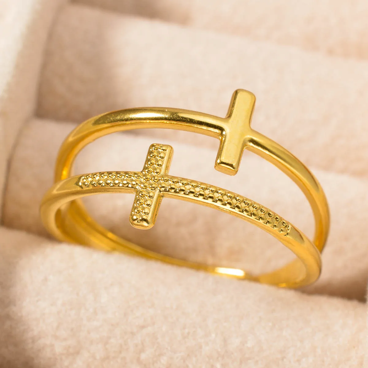 

Cross Rings For Women Gold Plated Stainless Steel Ring Vintage Jesus Couple Party Wedding Jewelry Gift anillos mujer