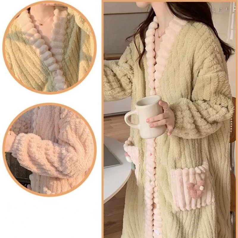 2023 New Coral Velvet Pajamas Winter Women\'s Plush Thickened Bathrobe Autumn Long Bathrobe Flannel Sleepwear V-neck Nightwear