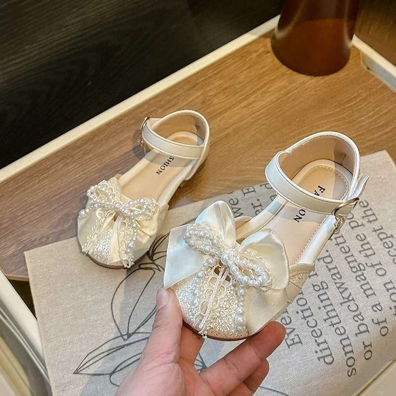 Sandal Musim Panas Anak-anak Sepatu Anak Perempuan Putri Serbaguna Catwalk Balita Sandal Datar Gaun Modis Anak Ikatan Simpul Manik-manik Musim Panas