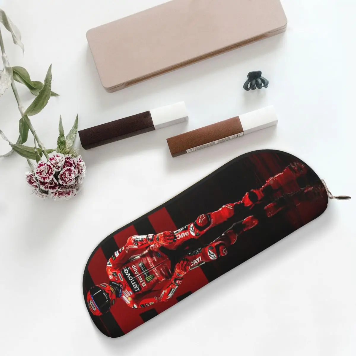 دراجة نارية مارك مارك ماركيز 93 مقلمة حامل قلم تخزين لوازم مكتبية سعة كبيرة صندوق القلم حقيبة أقلام رصاص لهدايا الأطفال