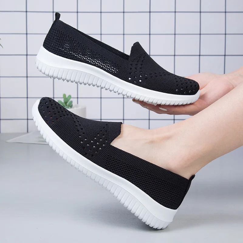 69Women Casual Shoes Light Sneakers Breathable Mesh Summer knitted Vulcanized Shoes Outdoor Slip-On Sock Shoes Plus Size Tennis