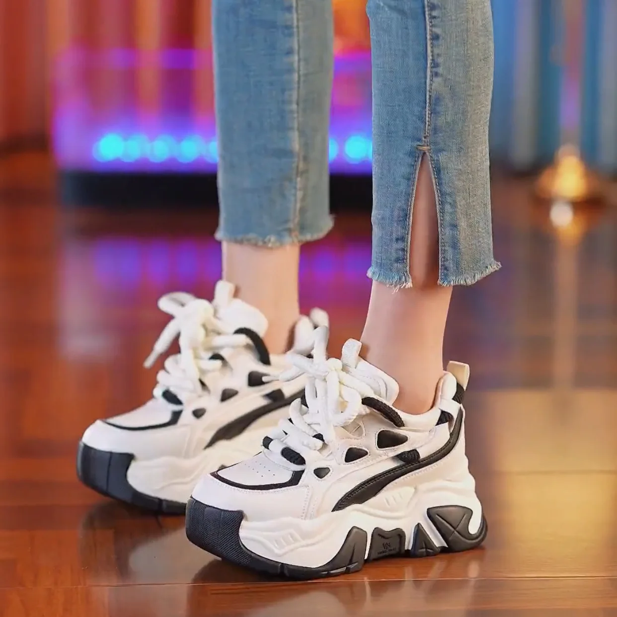 Platform Chunky Dad Shoes for Women Spring Autumn New Height-increasing Thick Sole Sneakers Versatile Lace-up Wedge Casual Shoes - view 3