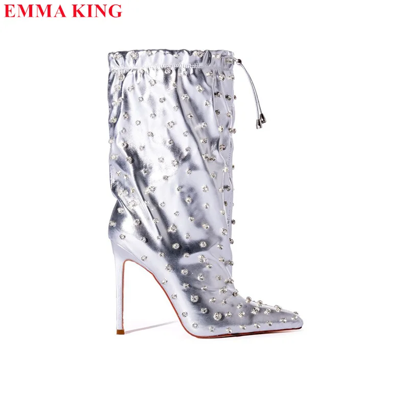 موضة جلدية معدنية حذاء من الجلد للنساء كريستال مزين عالية الكعب أحذية حفلات الزفاف الفضة أشار تو أحذية بوت قصيرة