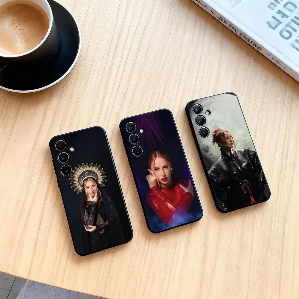 Funda de teléfono Anna A-Asti Artik Singer de silicona negra suave para Samsung Galaxy A73,A72,A71,A70,A53,A52,A51