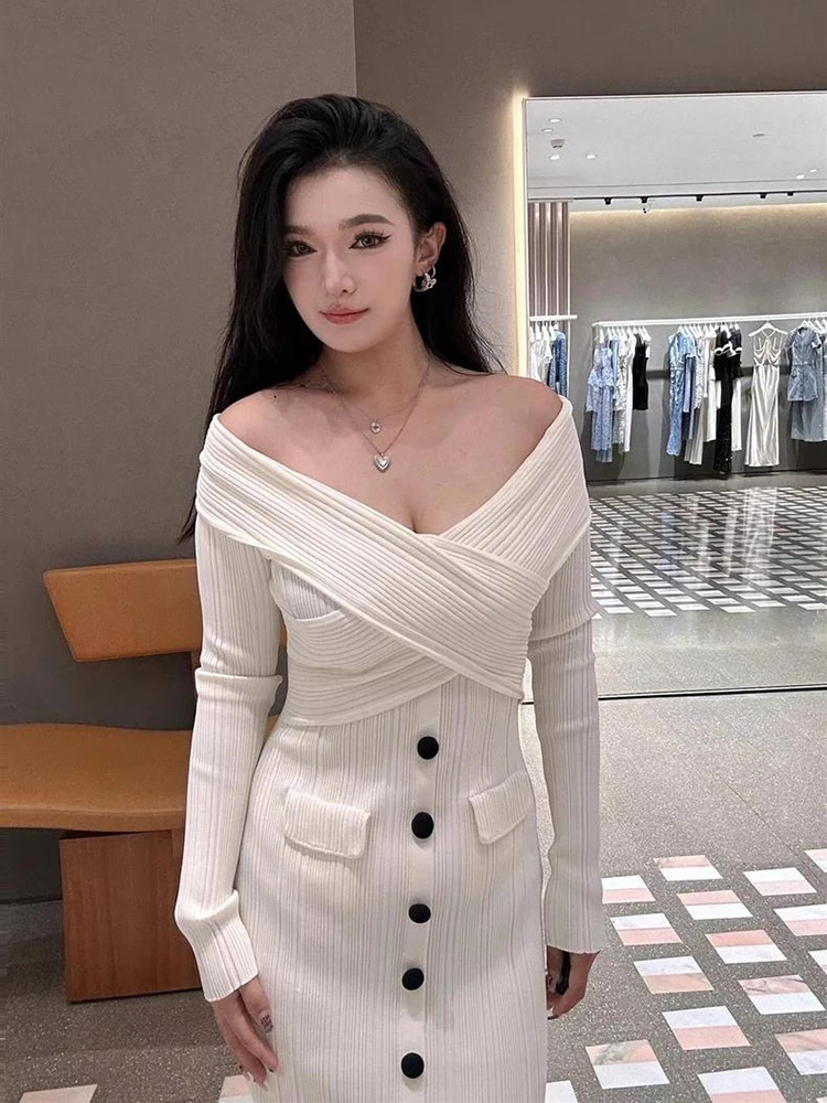 One Shoulder Backless Cross Slim Knit Package Hip Long Autumn Fashion Button Decoration Long Sleeve Women\'s Dresses 2024 New