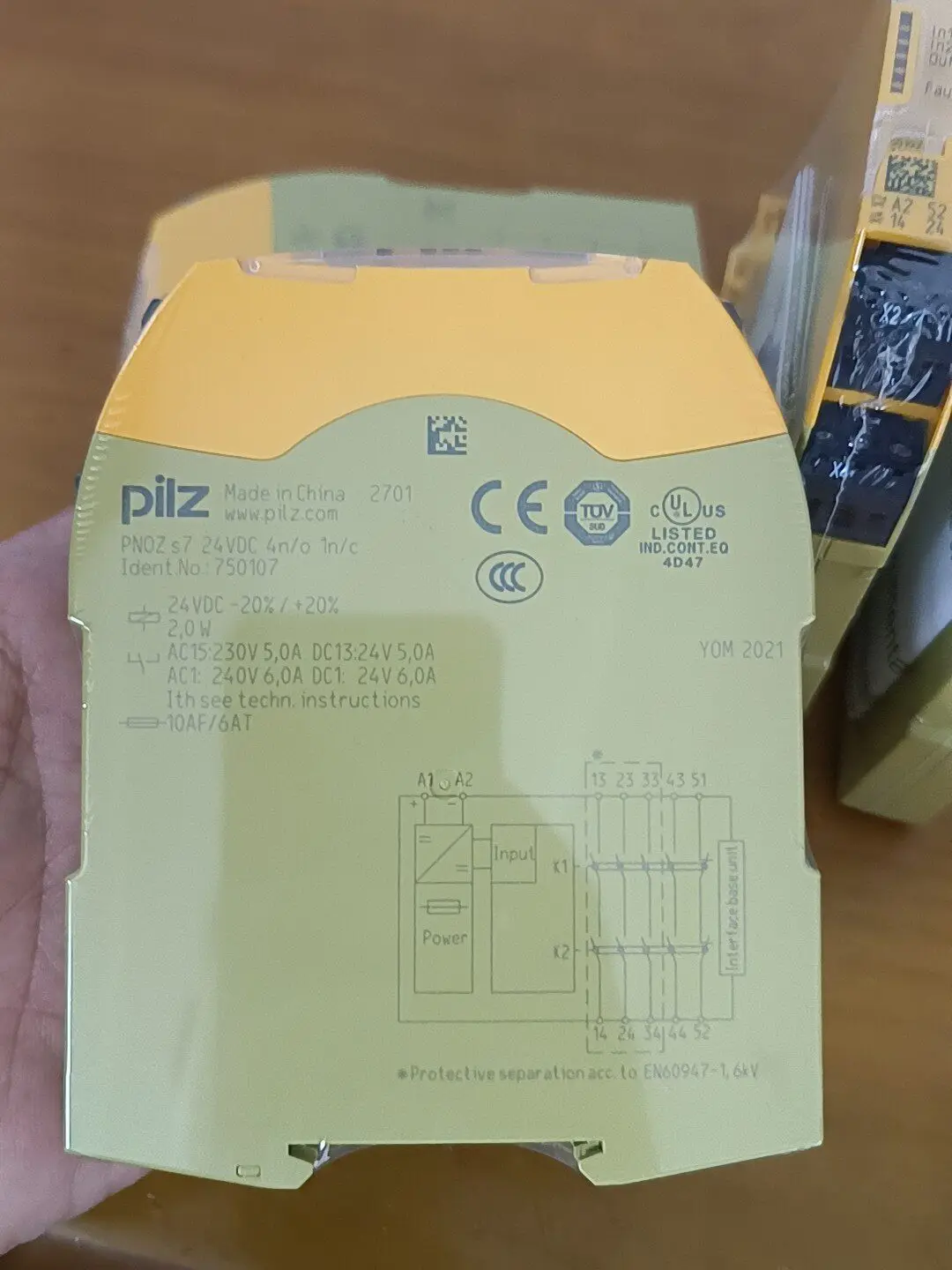 Pilz 750107 safety relay Germany original in Stock