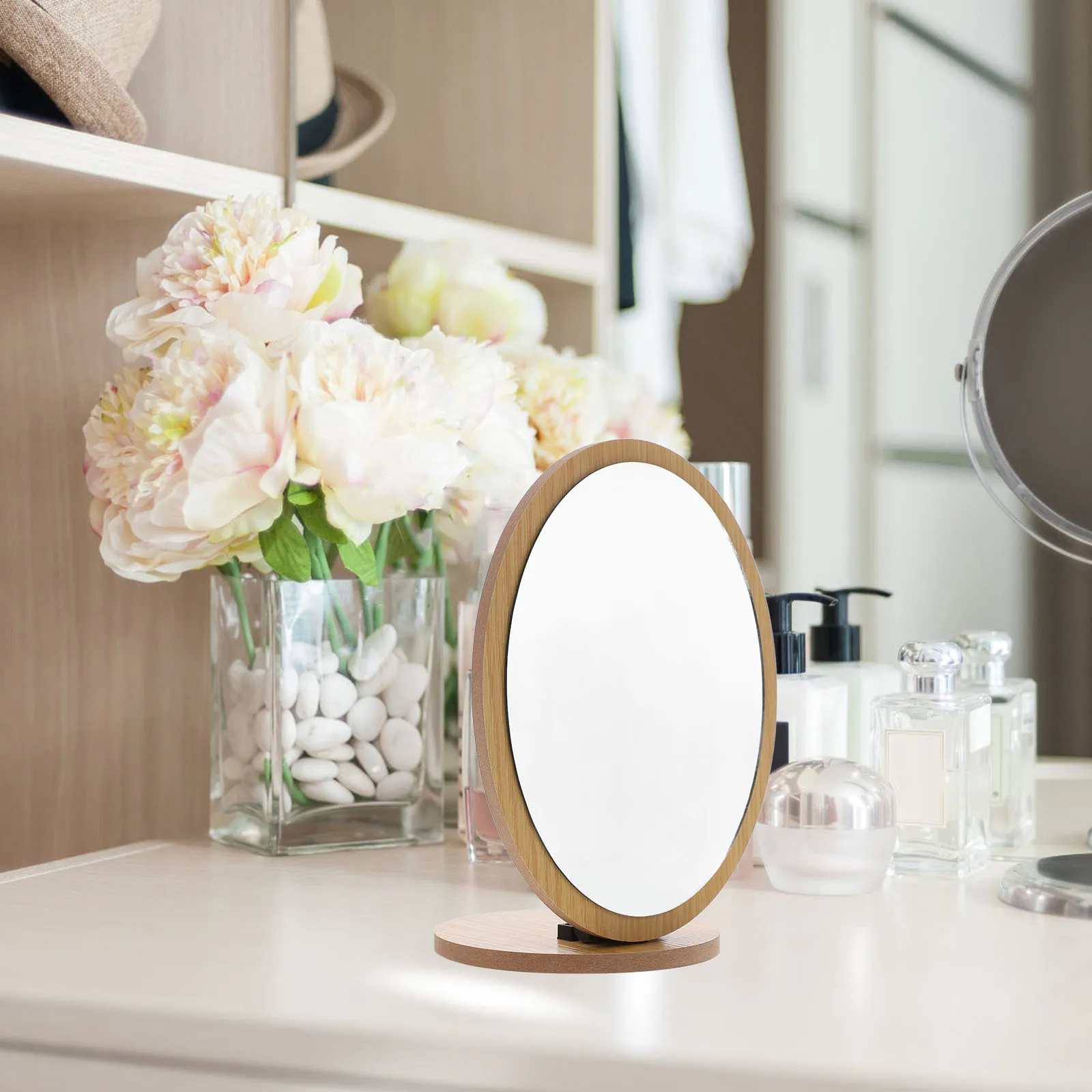 1Pcs 접이식 데스크탑 메이크업 거울 만화 거울 침실 욕실 가정용으로 사용하기위한 세련된 디자인