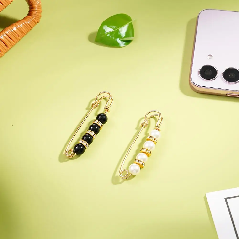 Women Cute Imitation Pearl Rhinestone Brooch Waist Pin Sweater Exquisite Anti Skirt Fashion Jewelry Accessories Gifts