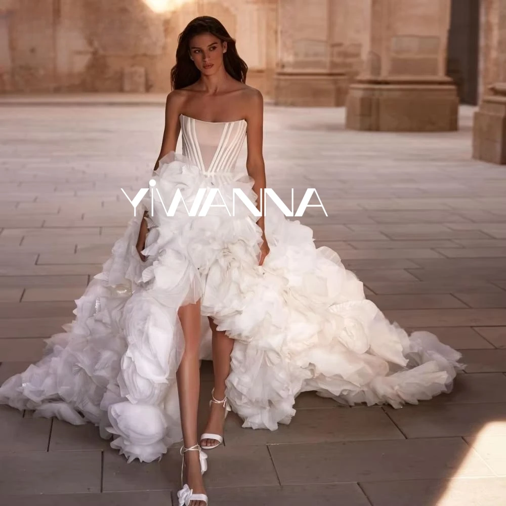 

Exquisite Hand-made 3D Flower Wedding Dress Sexy High Slit Bridal Gown 2026 New Customized Strapless Dresses For Bride