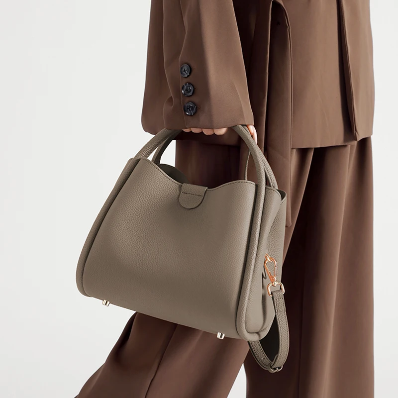 

Genuine Cowhide Leather Women's Handbag Large Capacity Bucket Shoulder Bag For Ladies Luxury Female Crossbody Designer Bags