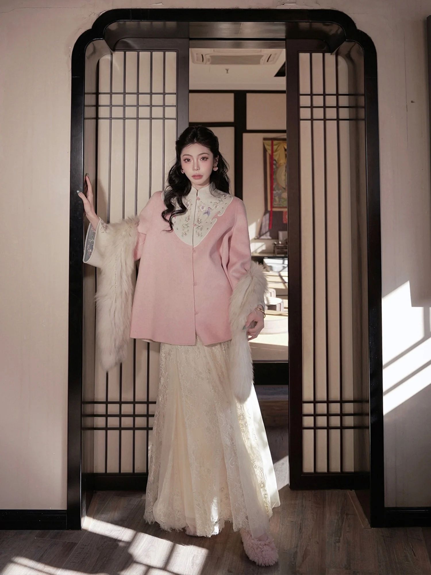 

Original Chinese Sle Double-Faced Woolen Coat with Embroidery by Du Pupitao Loose Fit Long Sve Mid-Length for Women