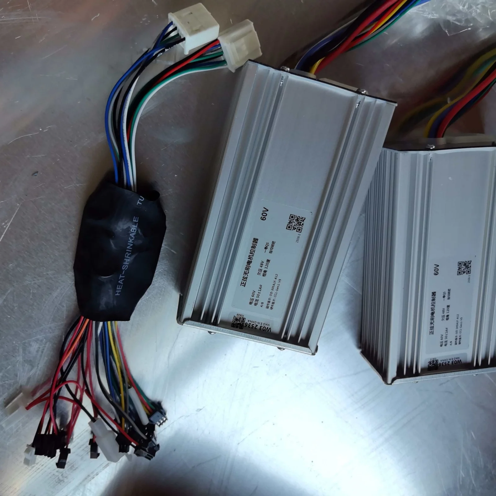 

Yunli 60V 50A набор регуляторов скорости электрического скутера QS-S4 дроссельная заслонка с двойным двигателем для скутера Halo Knight T107 Pro